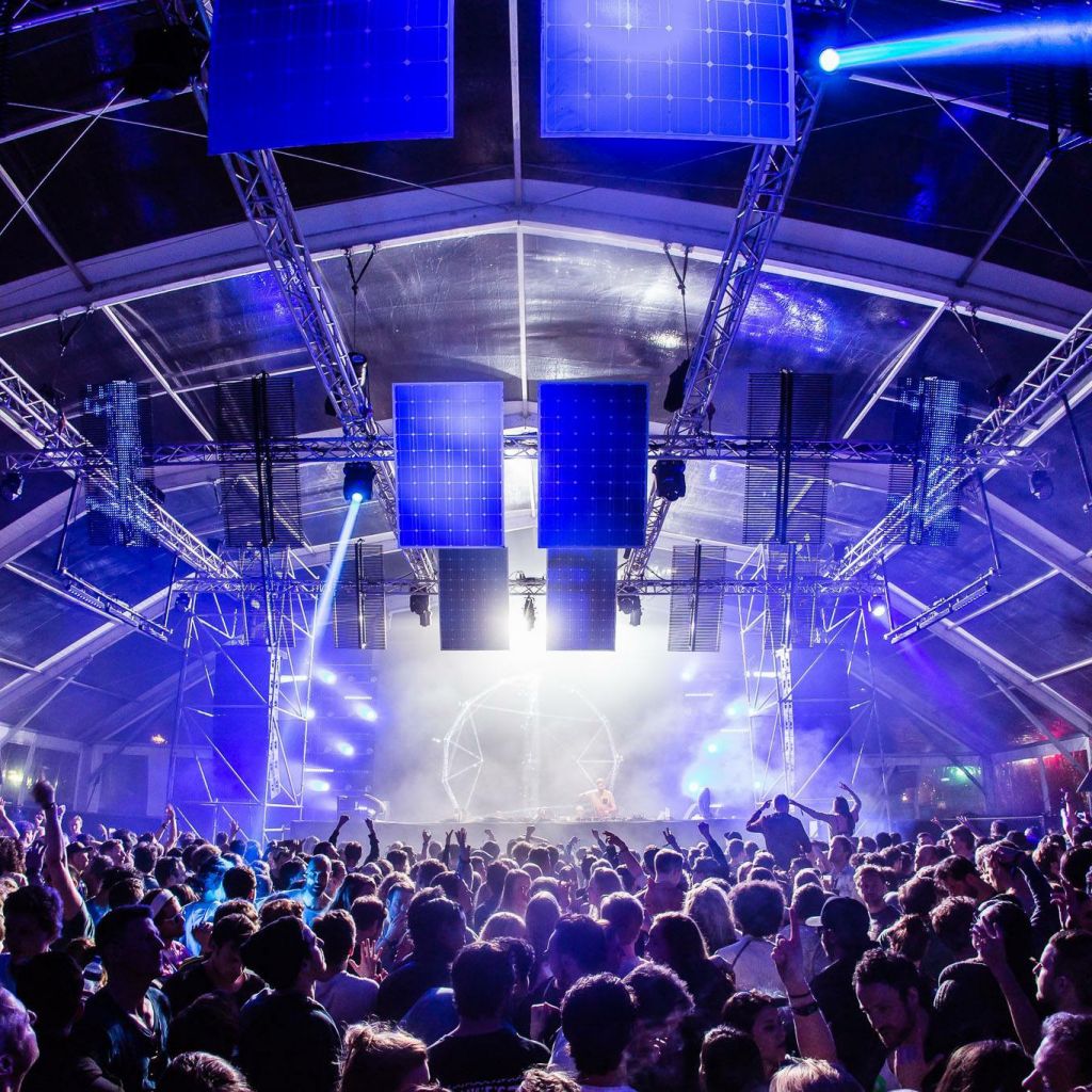 Hangar 20 meter | Max Tenten